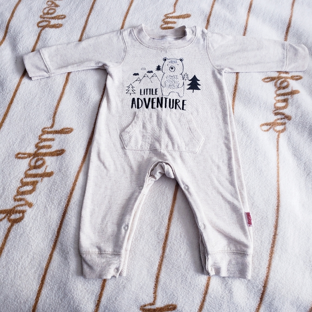 Nuby Long Baby Romper Bodysuit Jumpsuit. EUC.